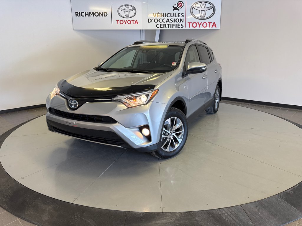 Toyota RAV4 Hybrid XLE AWD 2017 à Richmond, Québec - 1 - w1024h768px