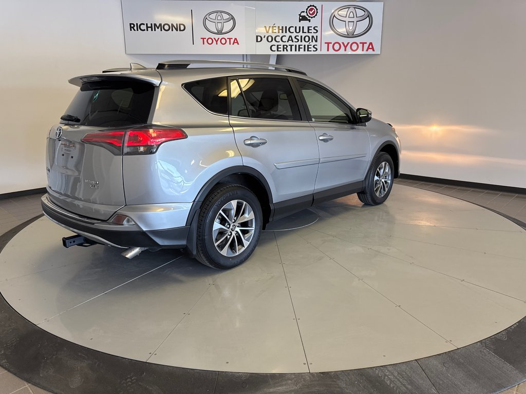 Toyota RAV4 Hybrid XLE AWD 2017 à Richmond, Québec - 9 - w1024h768px