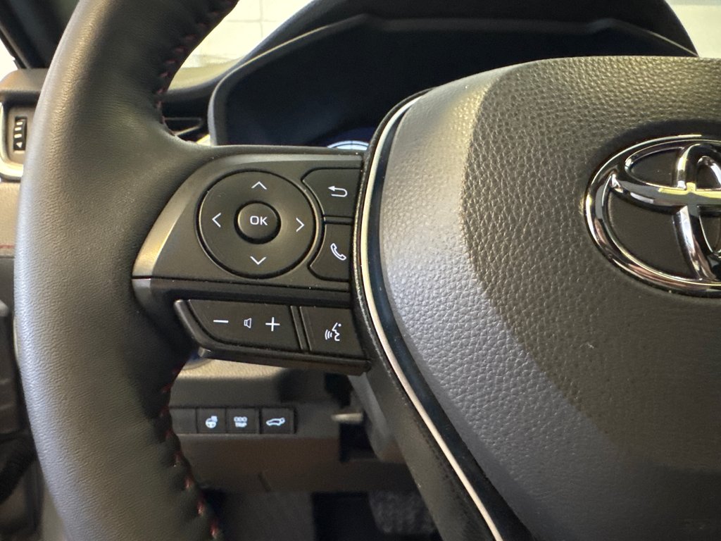 2025 Toyota RAV4 Plug-In Hybrid XSE AWD *RABAIS DÉMO* in Richmond, Quebec - 28 - w1024h768px