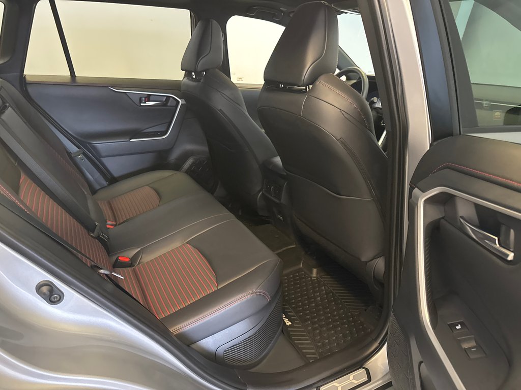 2025 Toyota RAV4 Plug-In Hybrid XSE AWD *RABAIS DÉMO* in Richmond, Quebec - 20 - w1024h768px