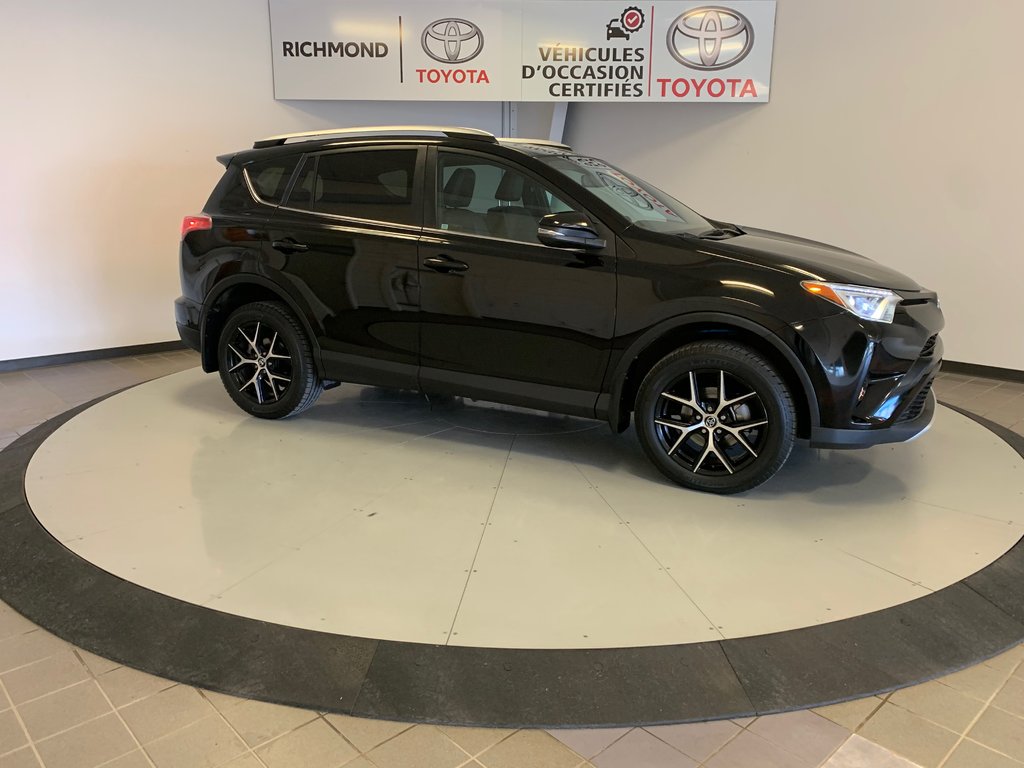 2016  RAV4 SE in Richmond, Quebec - 12 - w1024h768px