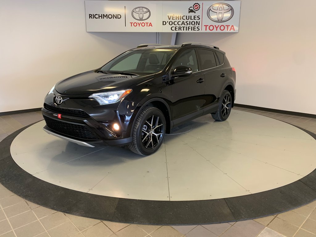 2016  RAV4 SE in Richmond, Quebec - 3 - w1024h768px