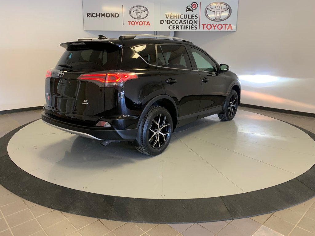 2016  RAV4 SE in Richmond, Quebec - 9 - w1024h768px