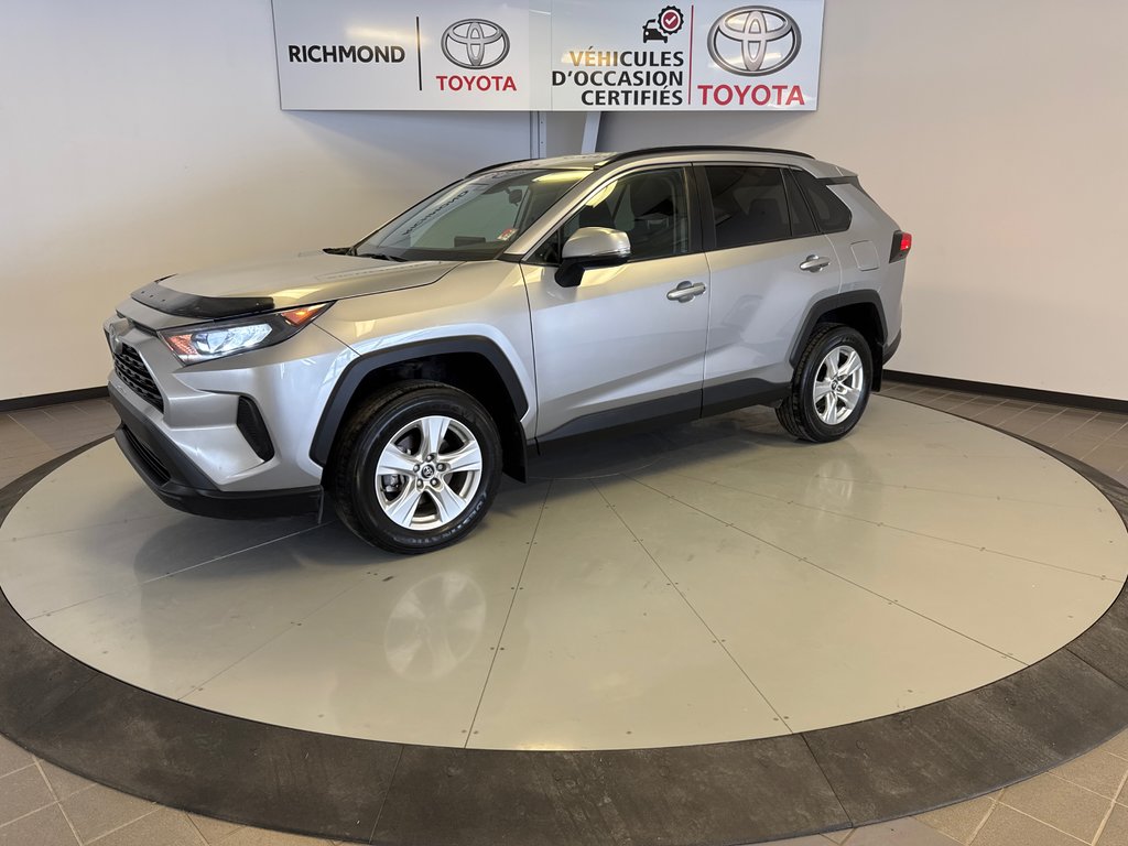 2019 Toyota RAV4 LE AWD *BAS KILOMÉTRAGE* in Richmond, Quebec - 3 - w1024h768px