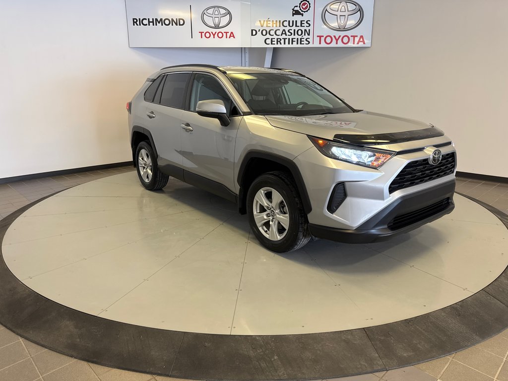 2019 Toyota RAV4 LE AWD *BAS KILOMÉTRAGE* in Richmond, Quebec - 13 - w1024h768px