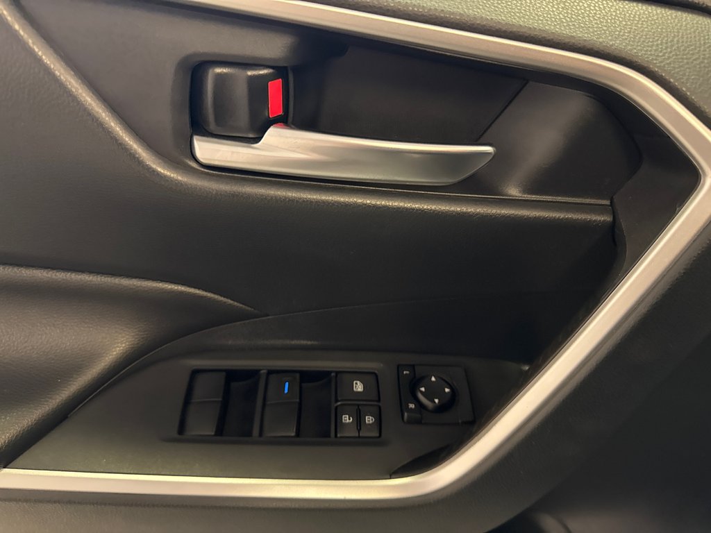 Toyota RAV4 TRAIL *TRÈS BEAU VÉHICULE* 2019 à Richmond, Québec - 33 - w1024h768px