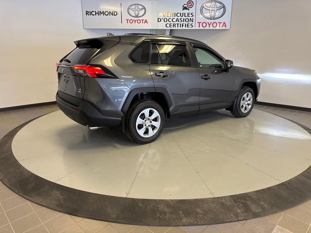 Toyota RAV4 LE AWD 2020 à Richmond, Québec - 9 - w1024h768px