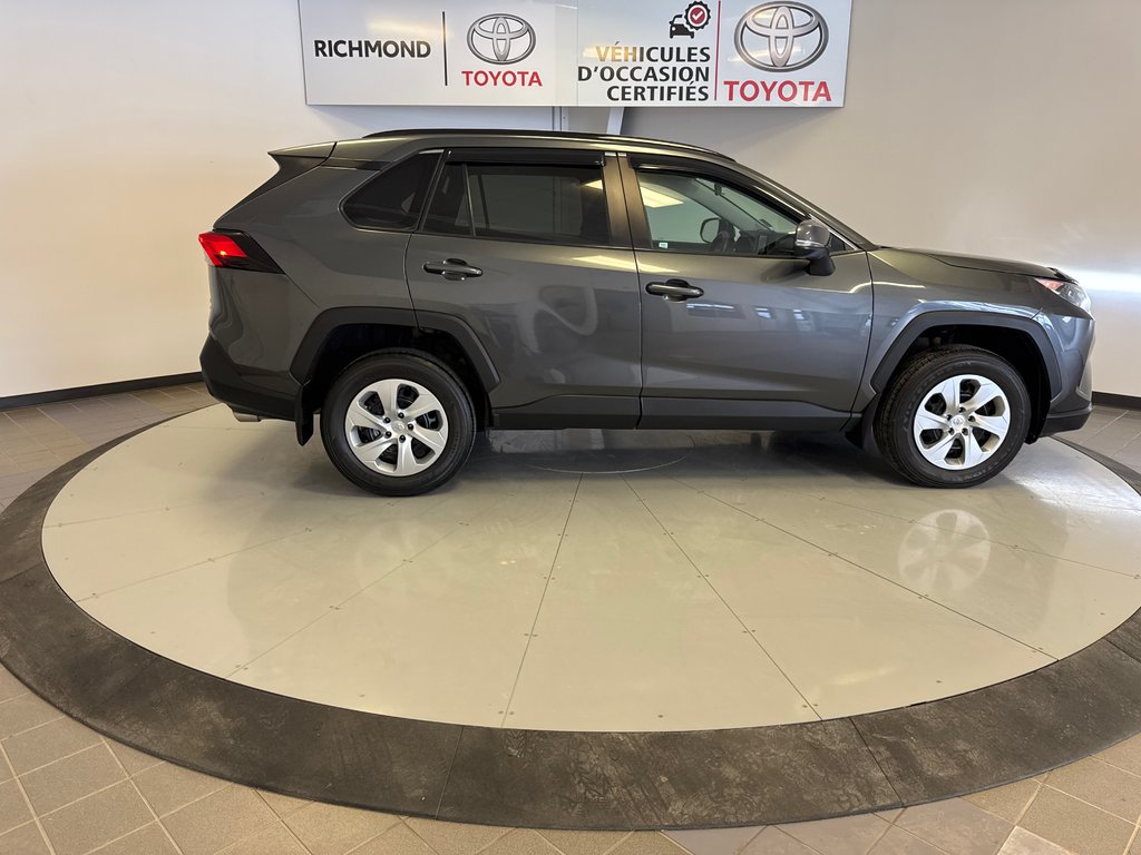 Toyota RAV4 LE AWD 2020 à Richmond, Québec - 10 - w1024h768px