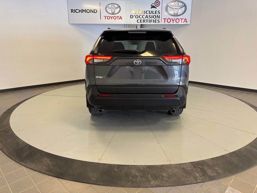 Toyota RAV4 LE AWD 2020 à Richmond, Québec - 7 - w1024h768px