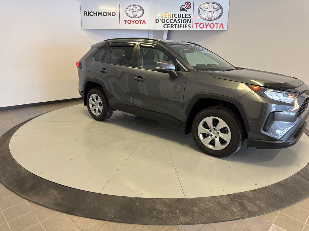 Toyota RAV4 LE AWD 2020 à Richmond, Québec - 11 - w1024h768px