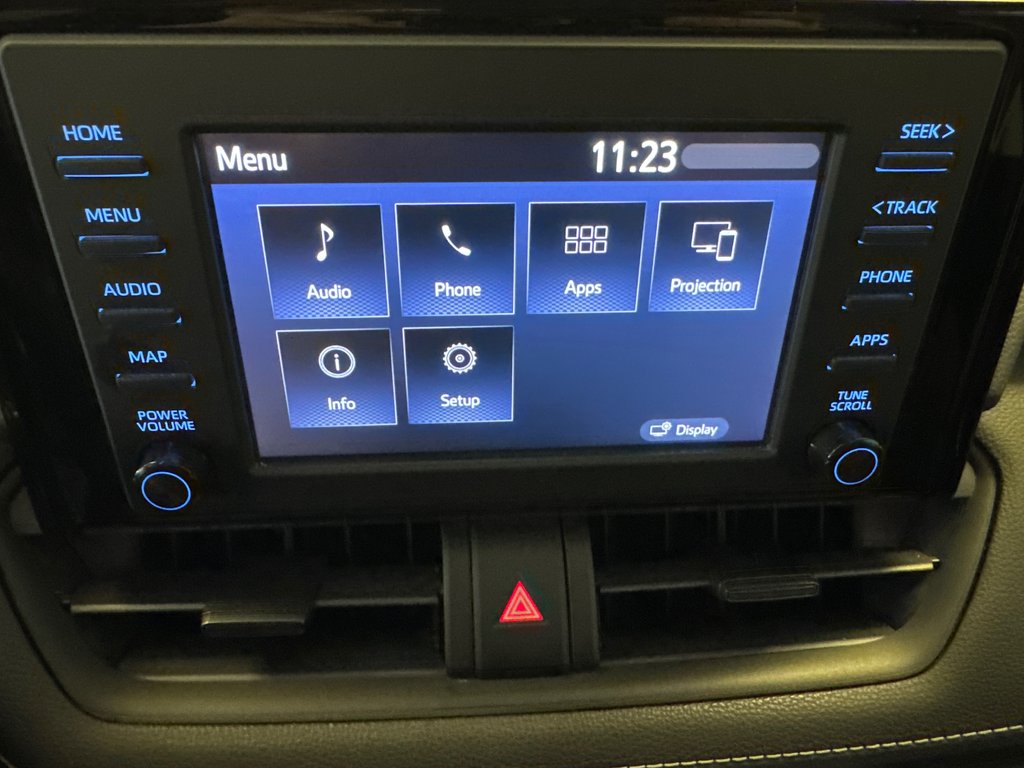 2020 Toyota RAV4 XLE FWD *TRÈS BEAU VÉHICULE* in Richmond, Quebec - 23 - w1024h768px