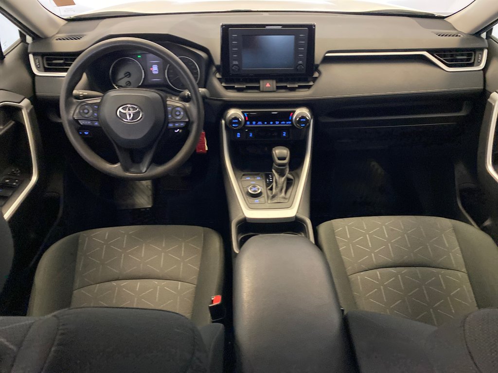 2021 Toyota RAV4 Hybrid LE *GARANTIE PROLONGÉE* in Richmond, Quebec - 14 - w1024h768px