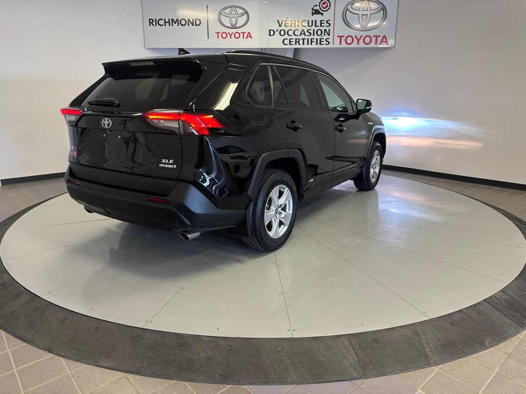 2021  RAV4 Hybrid XLE in Richmond, Quebec - 8 - w1024h768px