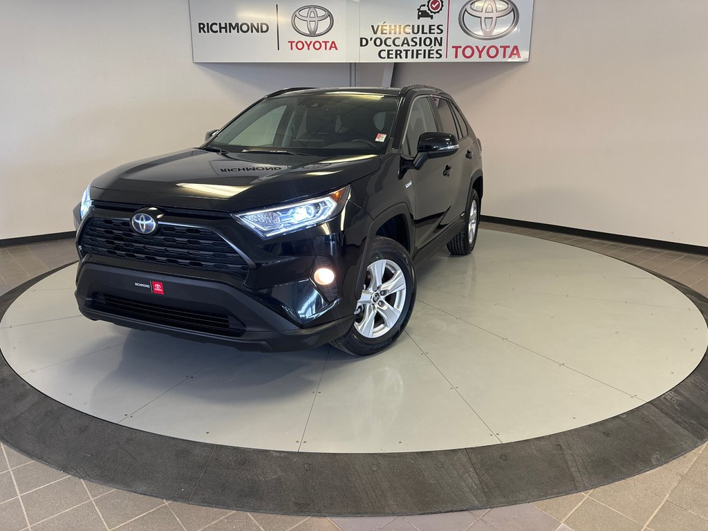 RAV4 Hybrid XLE 2021 à Richmond, Québec - 1 - w1024h768px