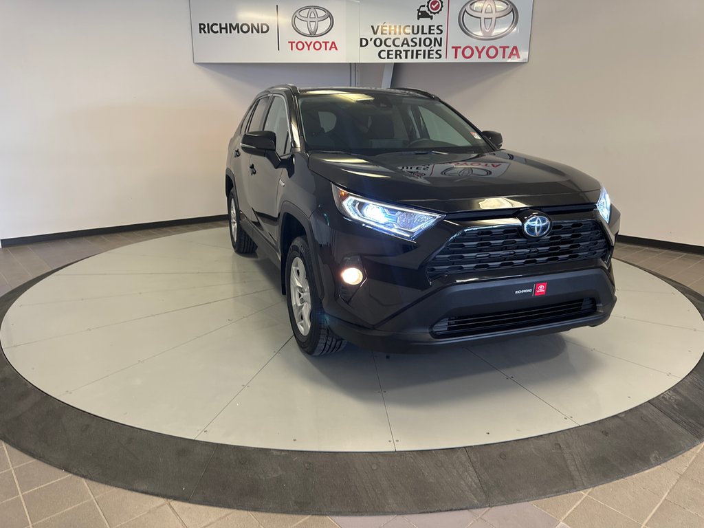 2021  RAV4 Hybrid XLE in Richmond, Quebec - 12 - w1024h768px