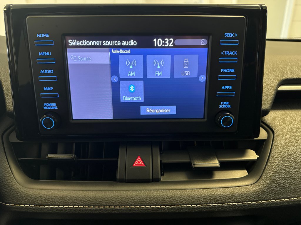 2021  RAV4 Hybrid XLE in Richmond, Quebec - 23 - w1024h768px