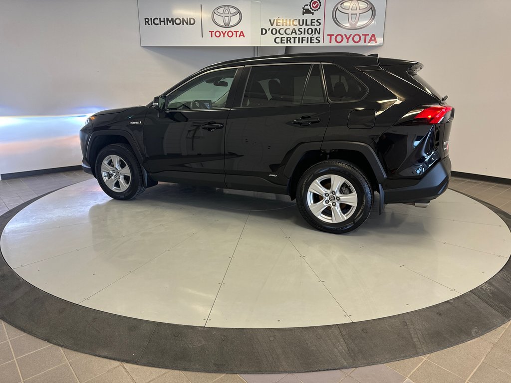 2021  RAV4 Hybrid XLE in Richmond, Quebec - 5 - w1024h768px