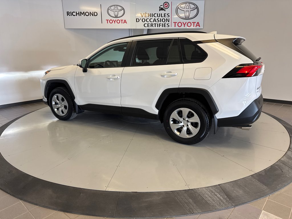 Toyota RAV4 LE AWD 2021 à Richmond, Québec - 5 - w1024h768px