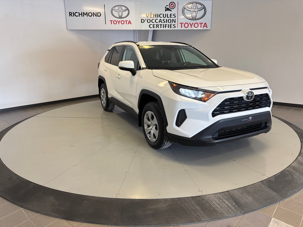 Toyota RAV4 LE AWD 2021 à Richmond, Québec - 12 - w1024h768px