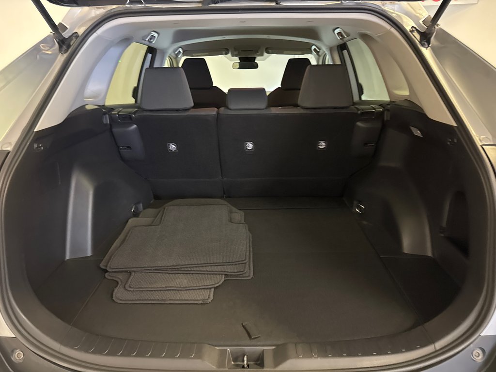 Toyota RAV4 LE FWD *TRÈS BEAU VÉHICULE* 2021 à Richmond, Québec - 17 - w1024h768px