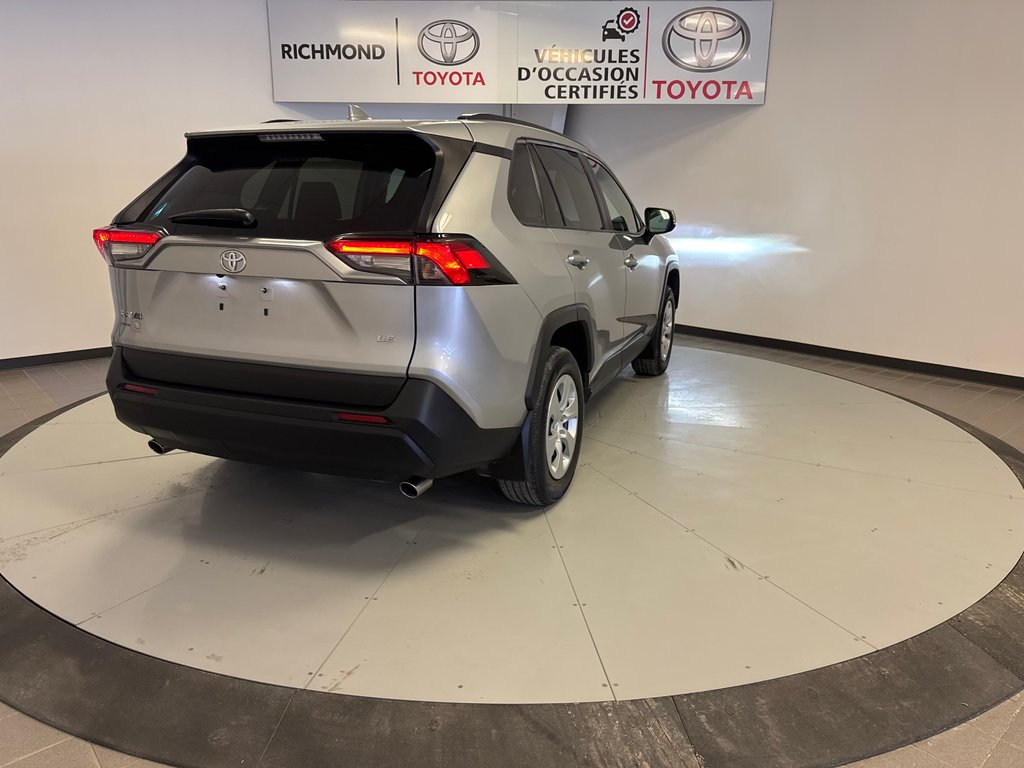 Toyota RAV4 LE FWD *TRÈS BEAU VÉHICULE* 2021 à Richmond, Québec - 8 - w1024h768px