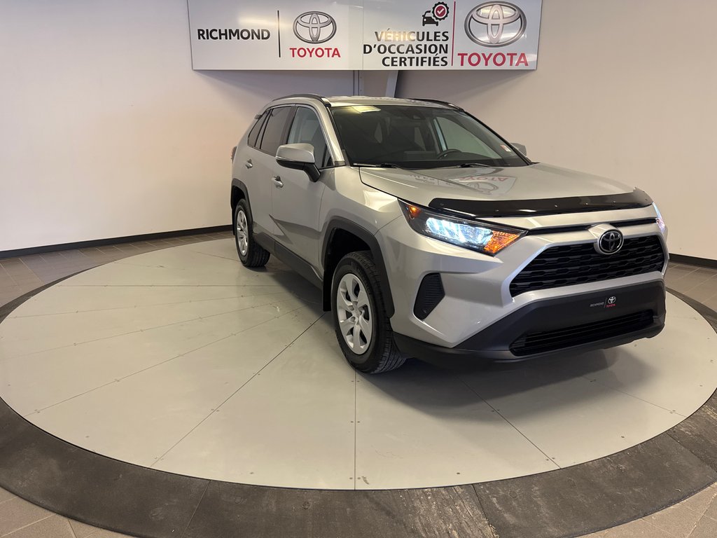 Toyota RAV4 LE FWD *TRÈS BEAU VÉHICULE* 2021 à Richmond, Québec - 12 - w1024h768px