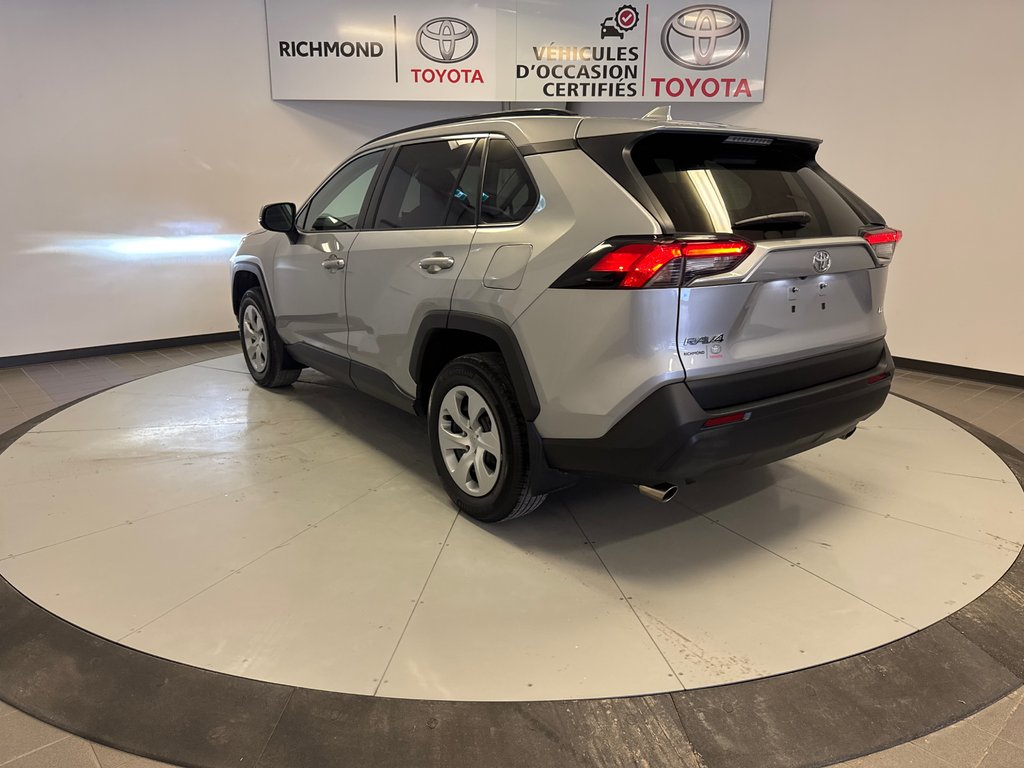 Toyota RAV4 LE FWD *TRÈS BEAU VÉHICULE* 2021 à Richmond, Québec - 6 - w1024h768px