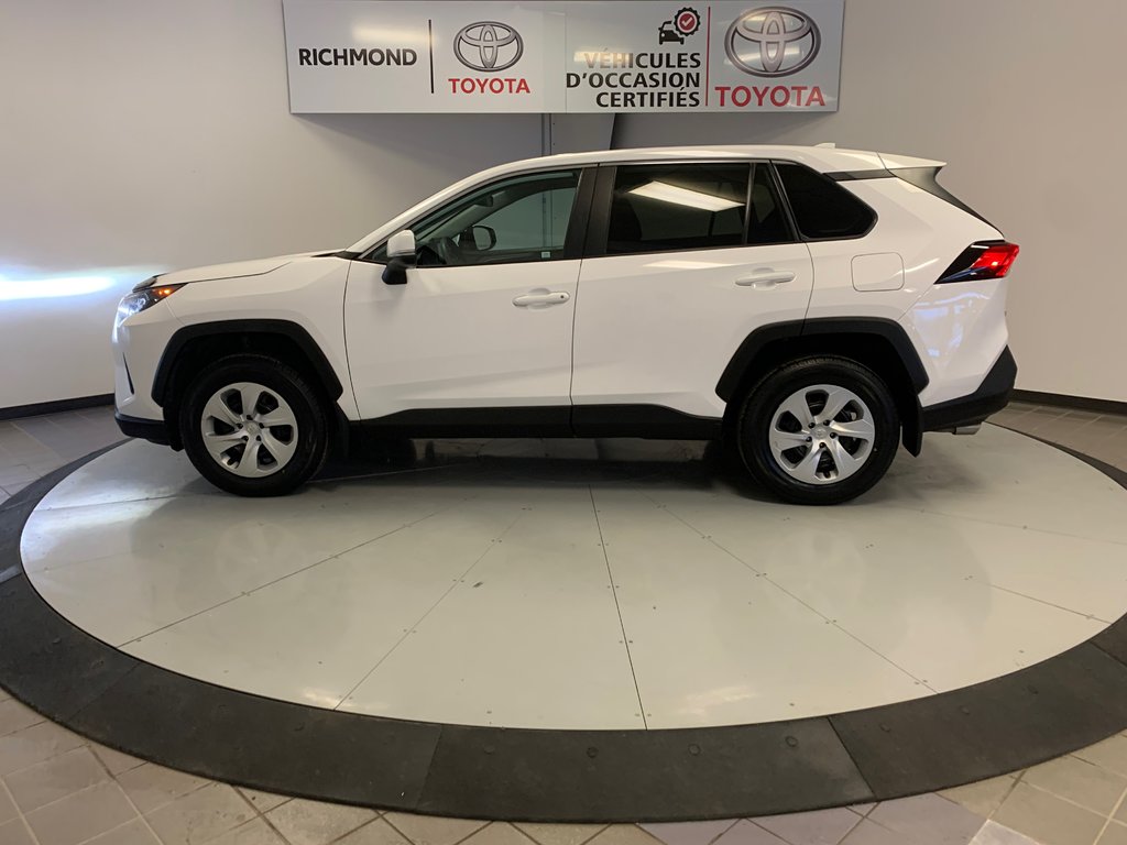 RAV4 LE 2022 à Richmond, Québec - 5 - w1024h768px