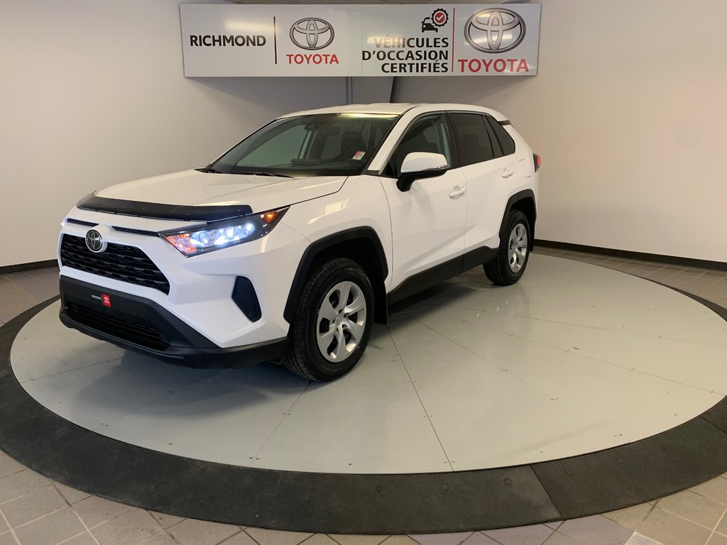 RAV4 LE 2022 à Richmond, Québec - 2 - w1024h768px