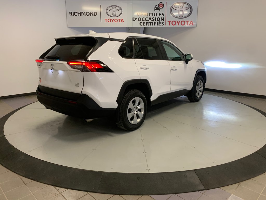 RAV4 LE 2022 à Richmond, Québec - 12 - w1024h768px