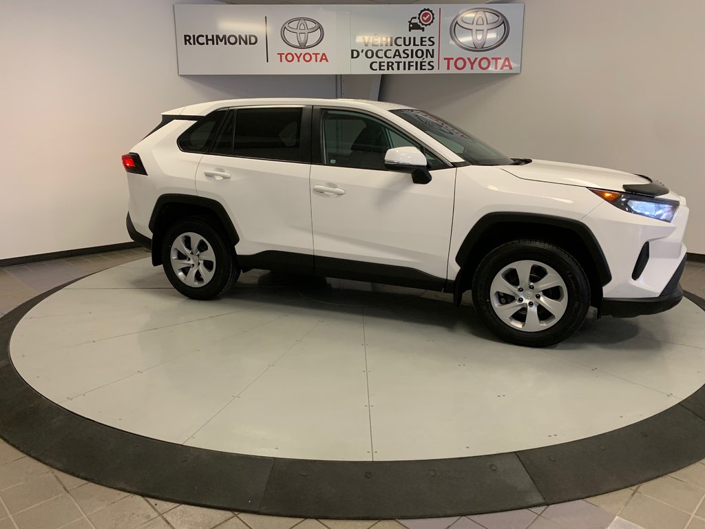 RAV4 LE 2022 à Richmond, Québec - 15 - w1024h768px