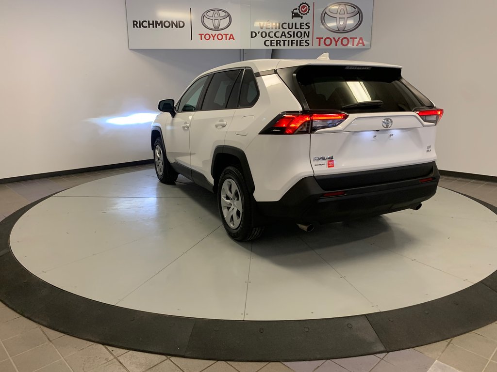 RAV4 LE 2022 à Richmond, Québec - 8 - w1024h768px