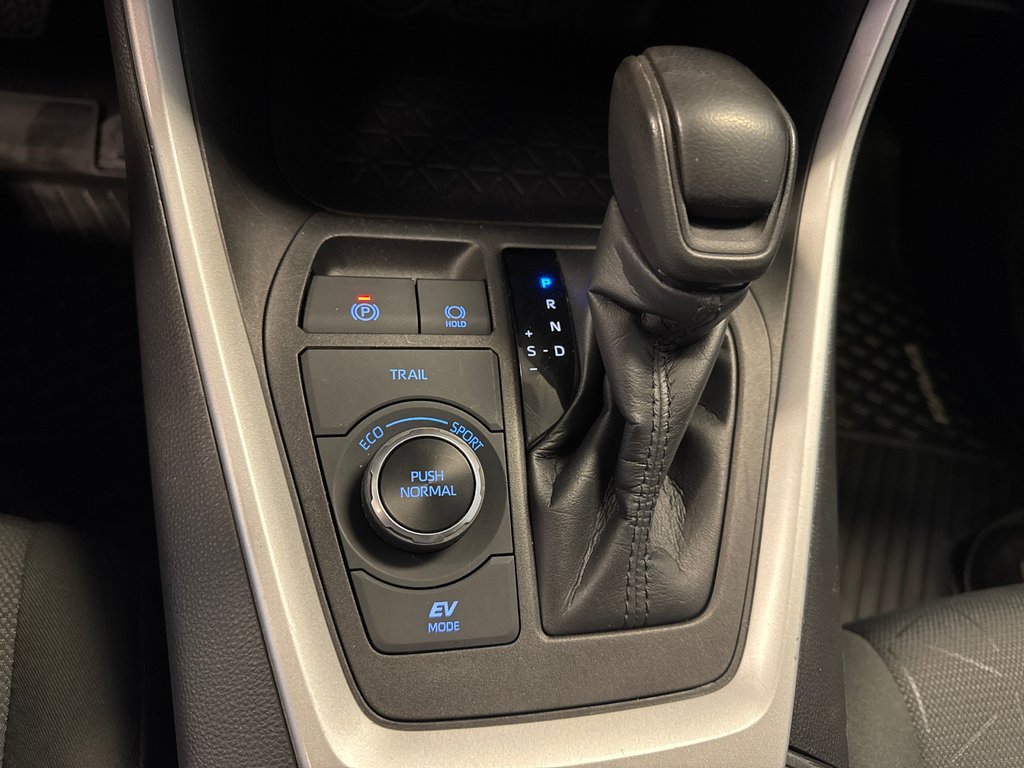 2022 Toyota RAV4 Hybrid LE AWD *TRÈS BEAU VÉHICULE* in Richmond, Quebec - 26 - w1024h768px