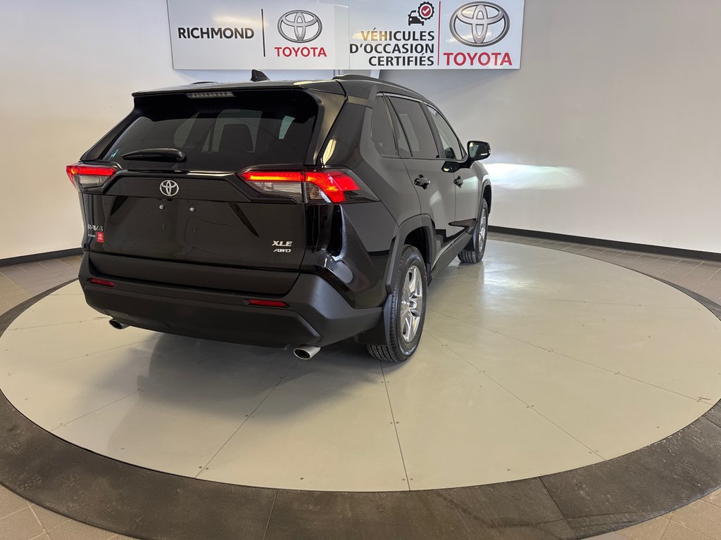 2025 Toyota RAV4 XLE AWD *RABAIS DÉMO* in Richmond, Quebec - 8 - w1024h768px