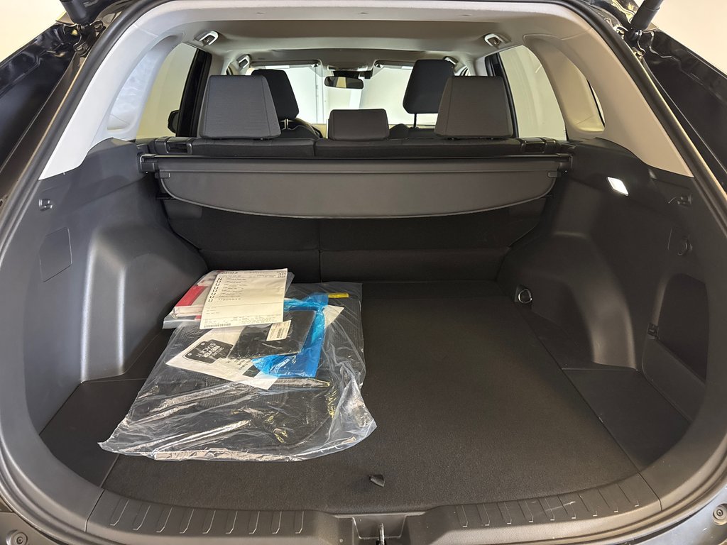 2025 Toyota RAV4 XLE AWD *RABAIS DÉMO* in Richmond, Quebec - 18 - w1024h768px