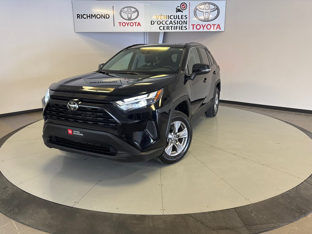 2025 Toyota RAV4 XLE AWD *RABAIS DÉMO* in Richmond, Quebec - 1 - w1024h768px