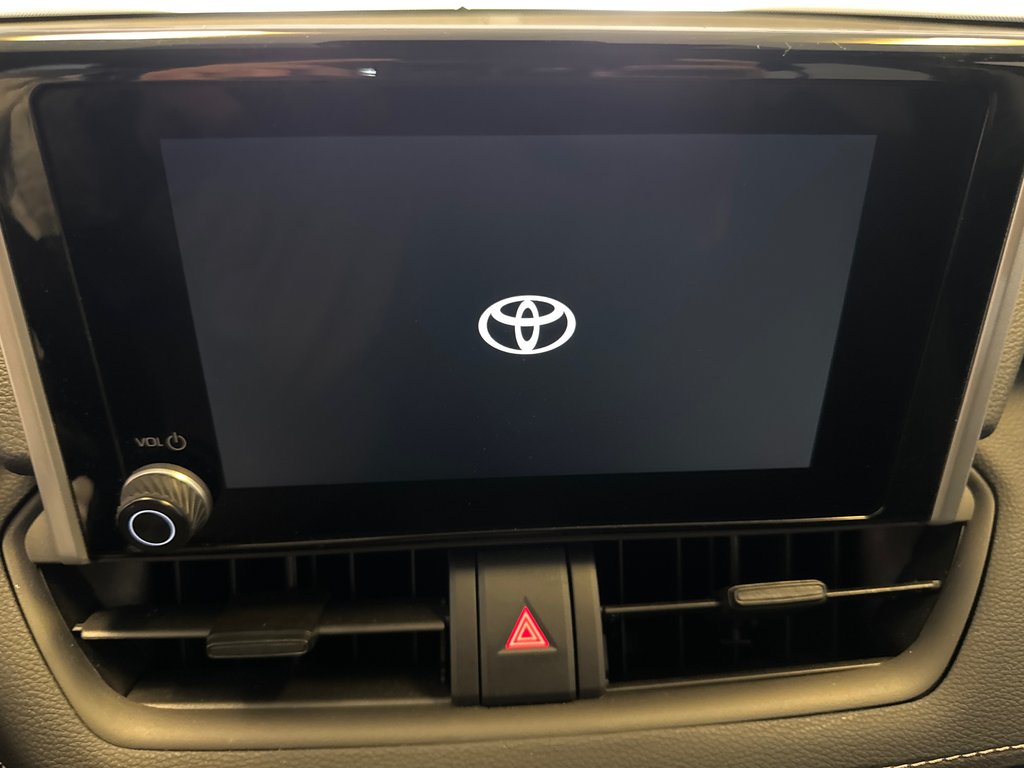 2025 Toyota RAV4 XLE AWD *RABAIS DÉMO* in Richmond, Quebec - 21 - w1024h768px