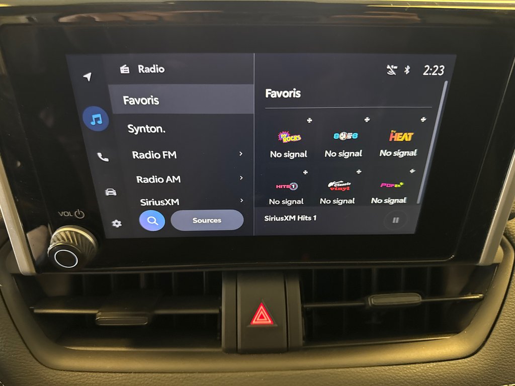 2025 Toyota RAV4 XLE AWD *RABAIS DÉMO* in Richmond, Quebec - 22 - w1024h768px