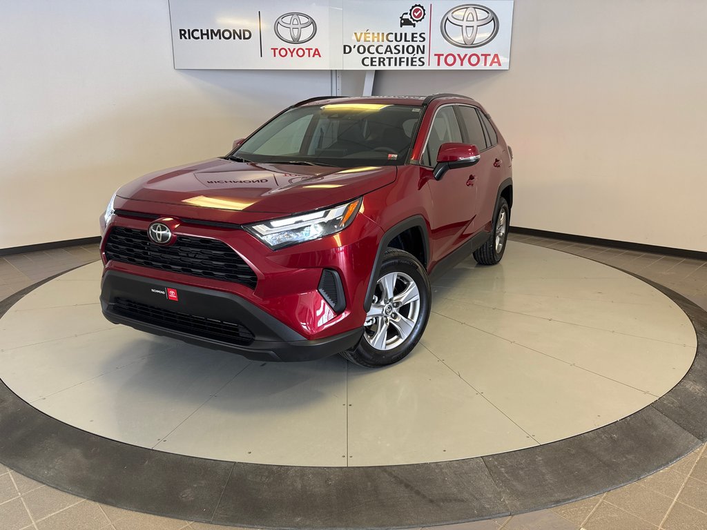Toyota RAV4 XLE AWD *BAS KILO + BALANCE DE GARANTIE PROLONGÉE* 2025 à Richmond, Québec - 1 - w1024h768px
