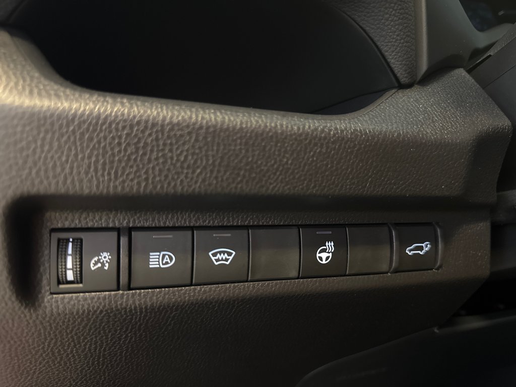 Toyota RAV4 XLE AWD *BAS KILO + BALANCE DE GARANTIE PROLONGÉE* 2025 à Richmond, Québec - 32 - w1024h768px