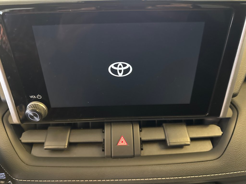 Toyota RAV4 XLE AWD *BAS KILO + BALANCE DE GARANTIE PROLONGÉE* 2025 à Richmond, Québec - 21 - w1024h768px