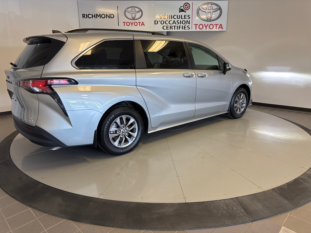 Toyota Sienna LE AWD *TRÈS BEAU VÉHICULE* 2022 à Richmond, Québec - 9 - w1024h768px