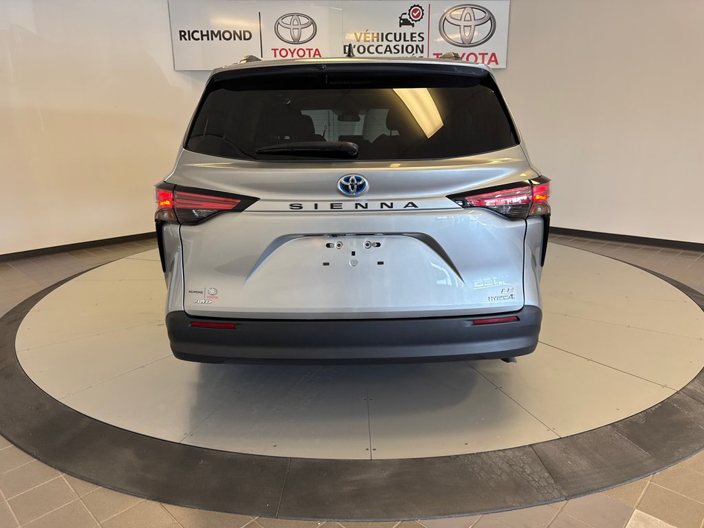 Toyota Sienna LE AWD *TRÈS BEAU VÉHICULE* 2022 à Richmond, Québec - 7 - w1024h768px