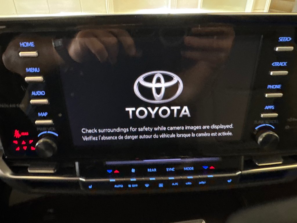 Toyota Sienna LE AWD *TRÈS BEAU VÉHICULE* 2022 à Richmond, Québec - 21 - w1024h768px