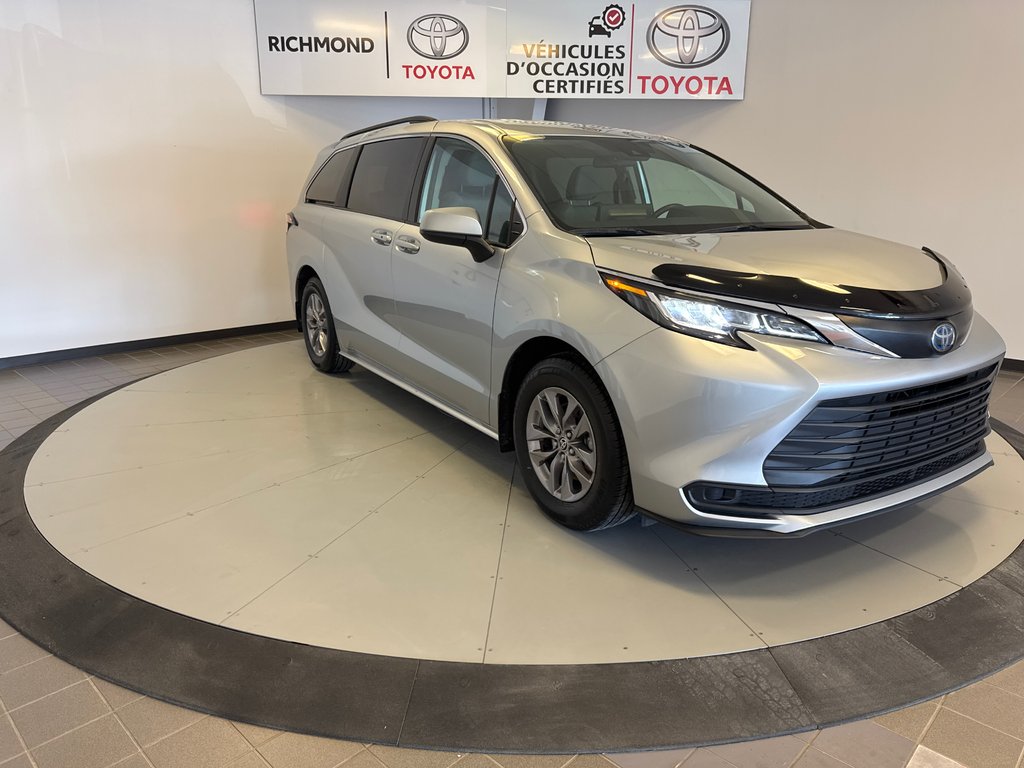 Toyota Sienna LE AWD *TRÈS BEAU VÉHICULE* 2022 à Richmond, Québec - 12 - w1024h768px