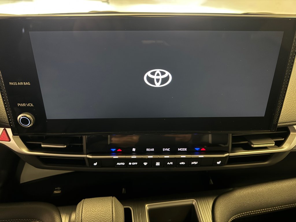 Toyota Sienna XLE FWD *DÉMO +BAS KILOMÉTRAGE* 2025 à Richmond, Québec - 22 - w1024h768px