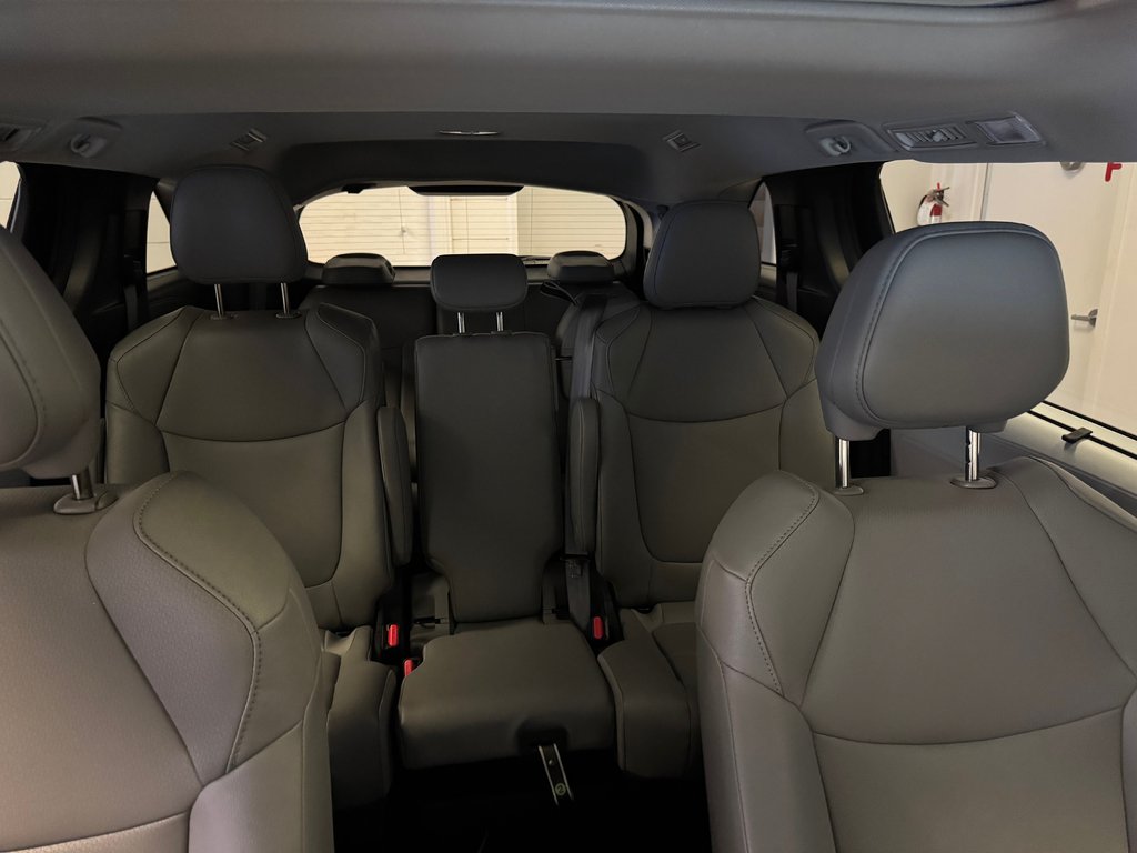 Toyota Sienna XLE FWD *DÉMO +BAS KILOMÉTRAGE* 2025 à Richmond, Québec - 21 - w1024h768px