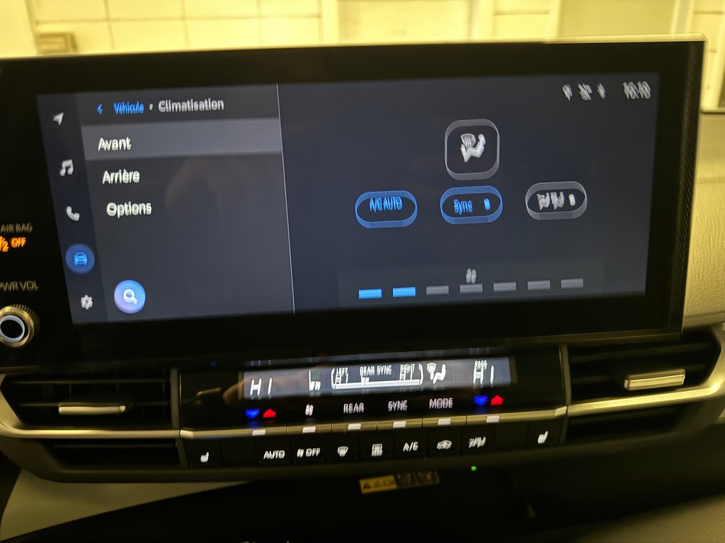 Toyota Sienna XLE FWD *DÉMO +BAS KILOMÉTRAGE* 2025 à Richmond, Québec - 25 - w1024h768px