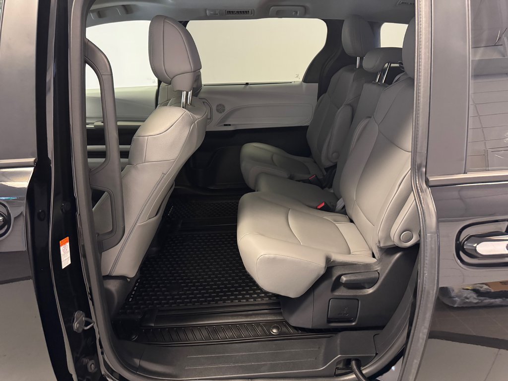Toyota Sienna XLE FWD *DÉMO +BAS KILOMÉTRAGE* 2025 à Richmond, Québec - 17 - w1024h768px