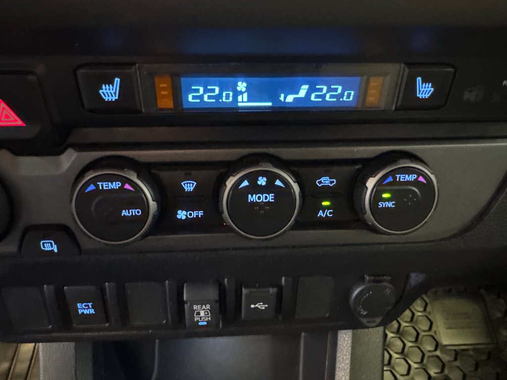 Toyota Tacoma TRD SPORT *TRÈS BEAU CAMION + BODY LIFT TOYOTA* 2023 à Richmond, Québec - 25 - w1024h768px